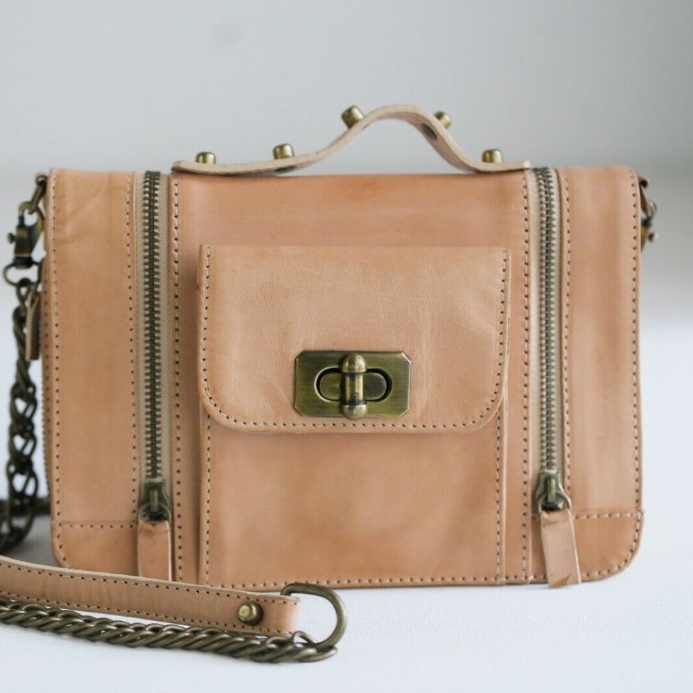AYRES Natural Leather Rock Chic Chain Strap bag